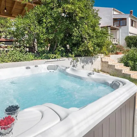 Lovely In With Jacuzzi * Vrsar
