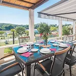 Дом отдыха Four-bedroom In