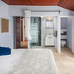 Дом отдыха Four-bedroom In