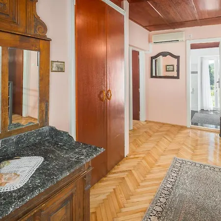Four-bedroom In * Vrsar