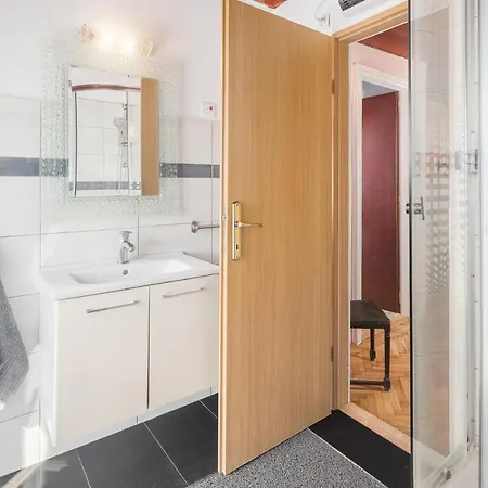 Σπίτι διακοπών Four-bedroom In *
